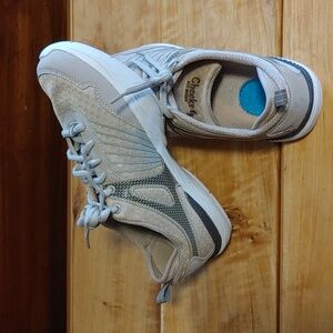 💚Nwot Tony Little Cheeks Women's Running Shoes